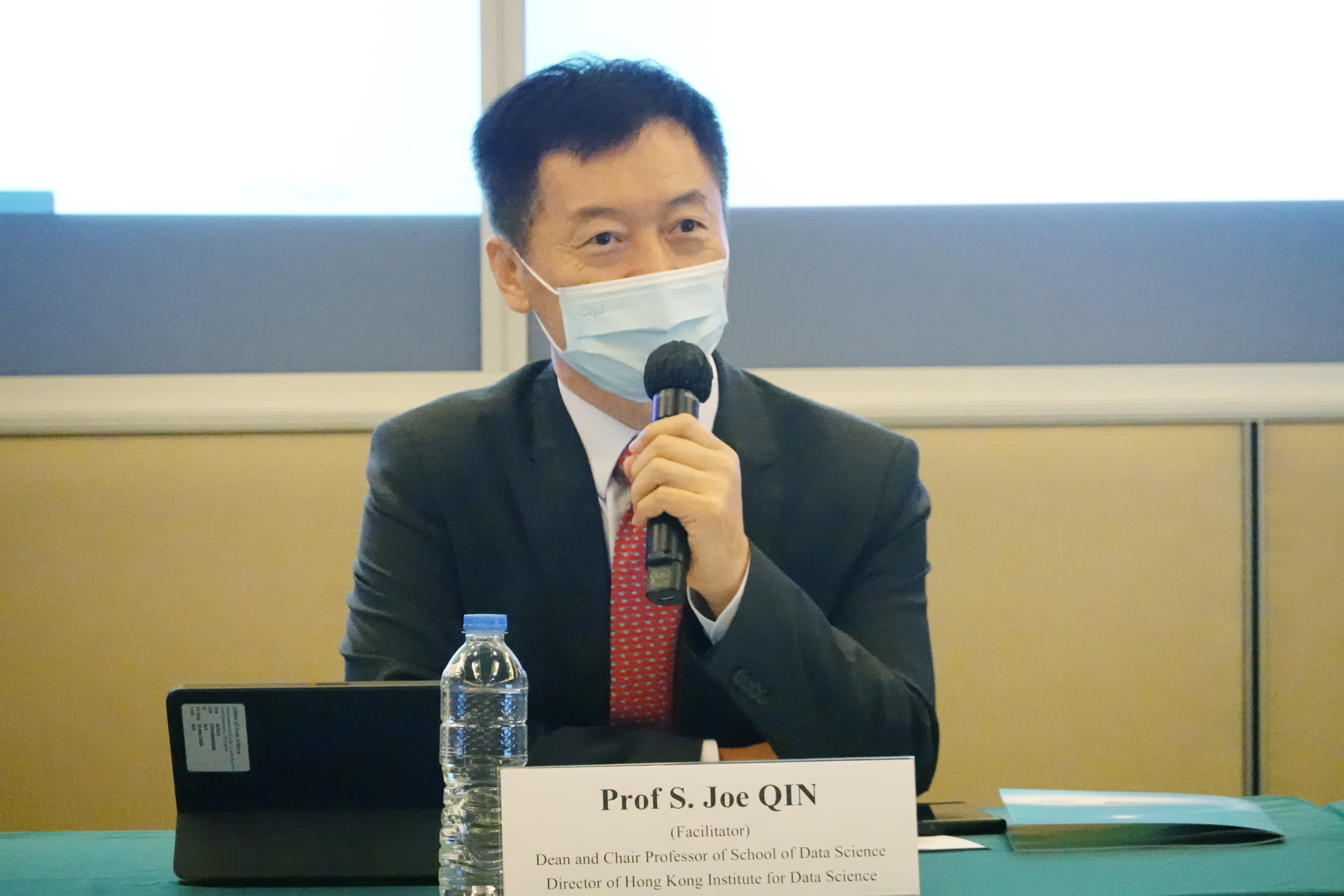  Prof S. Joe QIN, Dean and Chair Professor of SDSC; and Director of HKIDS, thanked the audience for their dedicated support for CityU’s 2nd Data Science Day in his closing remarks. 